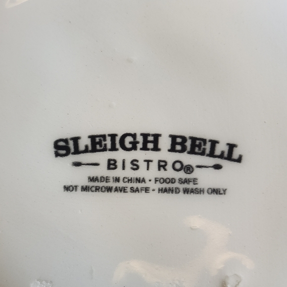 Sleigh Bell Bistro African American Santa & Mrs. Claus Ceramic Coffee Mugs NWOB - Picture 7 of 8